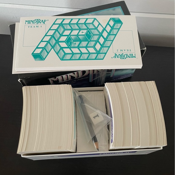 $10 SALE MindTrap Game Family Fun Night Individual Team Age 12+ Brain Teaser - Picture 2 of 10